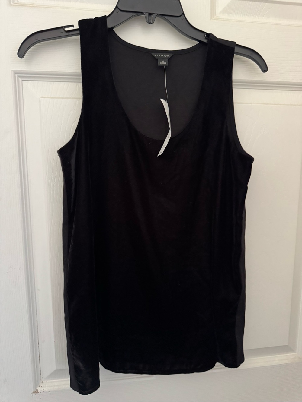 Ann Taylor Black Tank Top Size XS NWT